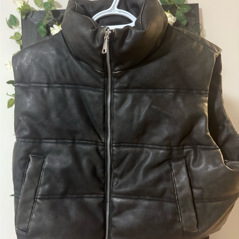 Zara Black Quilted Vest
